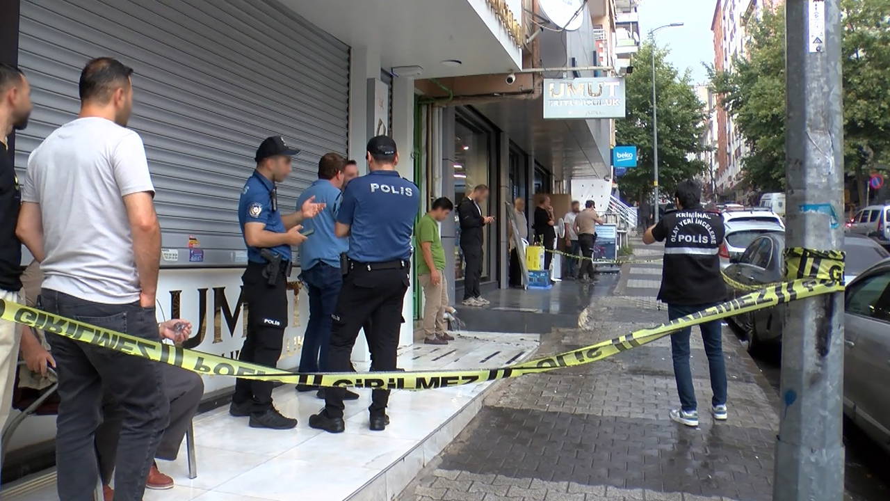 Maltepe'de Kar Maskeli Kuyumcu Soygunu: Polis Peşinde