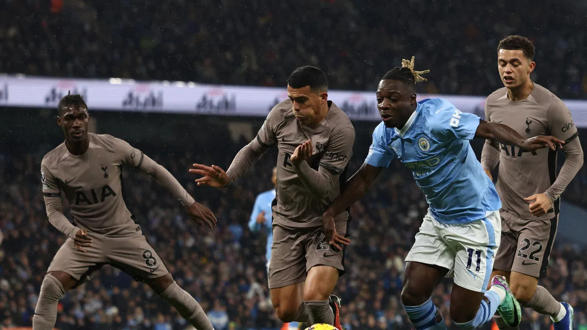 Manchester City, Jeremy Doku ile Sözleşme Yeniledi