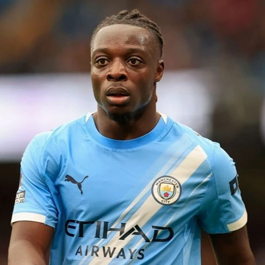 Manchester City, Jeremy Doku ile 2031'e Kadar Sözleşme Uzattı