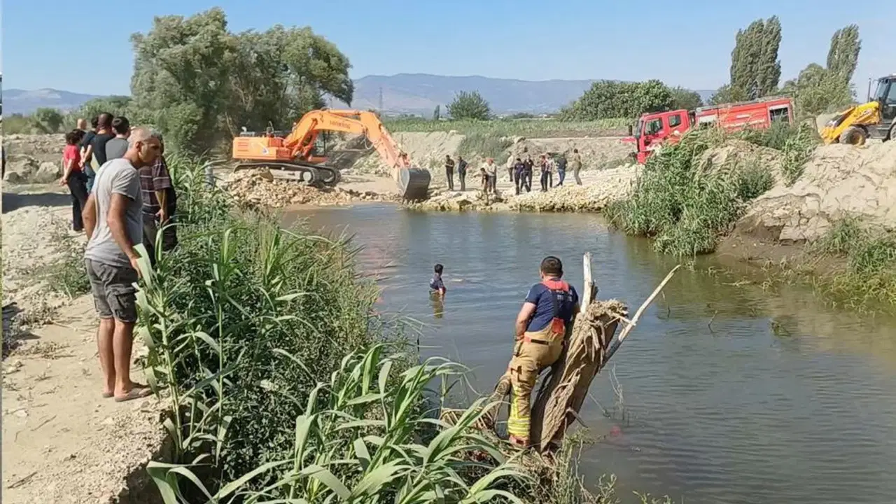Manisa'da 12 yaşındaki çocuk derede boğularak hayatını kaybetti