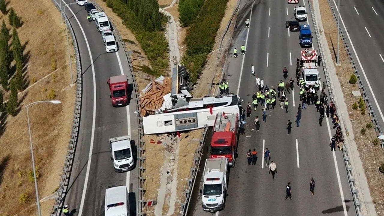 Manisa Akhisar trafik kazasında ölü sayısı 12'ye yükseldi