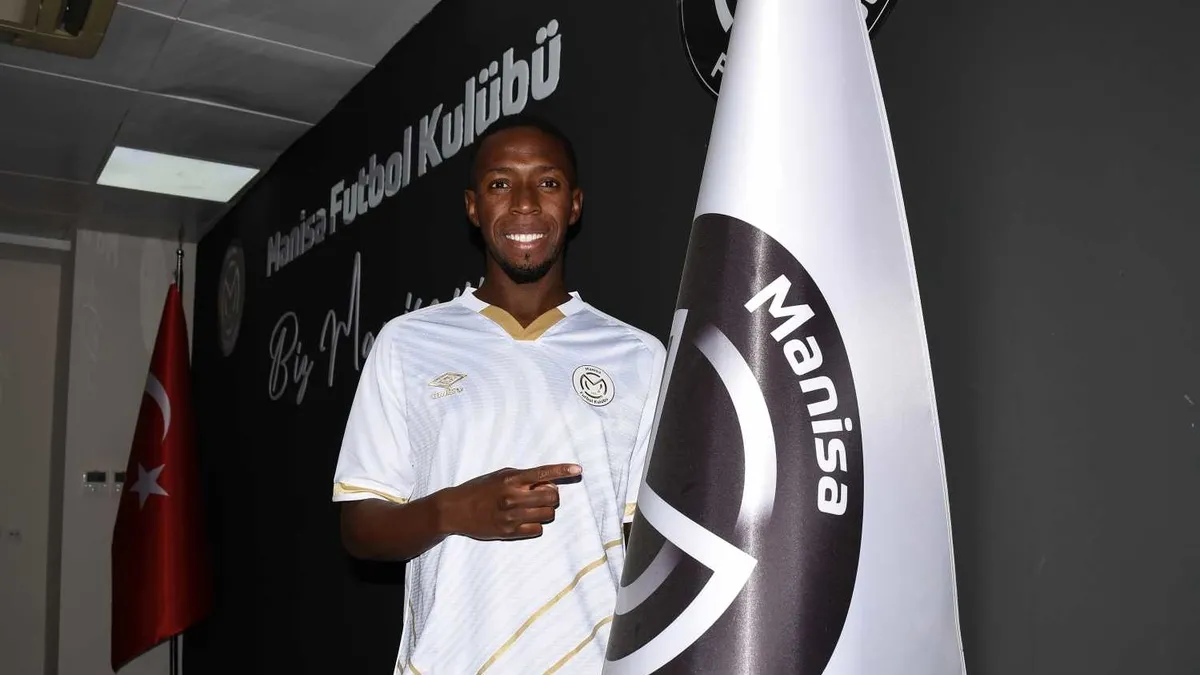 Manisa FK, Birama Toure ile 1 yıllık yeni sözleşme imzaladı