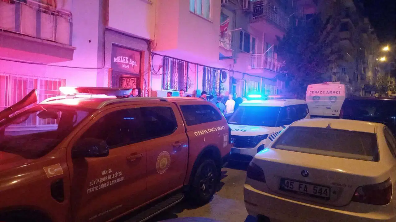 Manisa'da Kötü Koku İhbarı: 65 Yaşındaki Kadın Evinde Ölü Bulundu