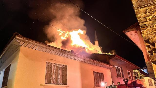 Manisa Kula'da ev yangını: Fenalaşan ev sahibi kurtarılamadı