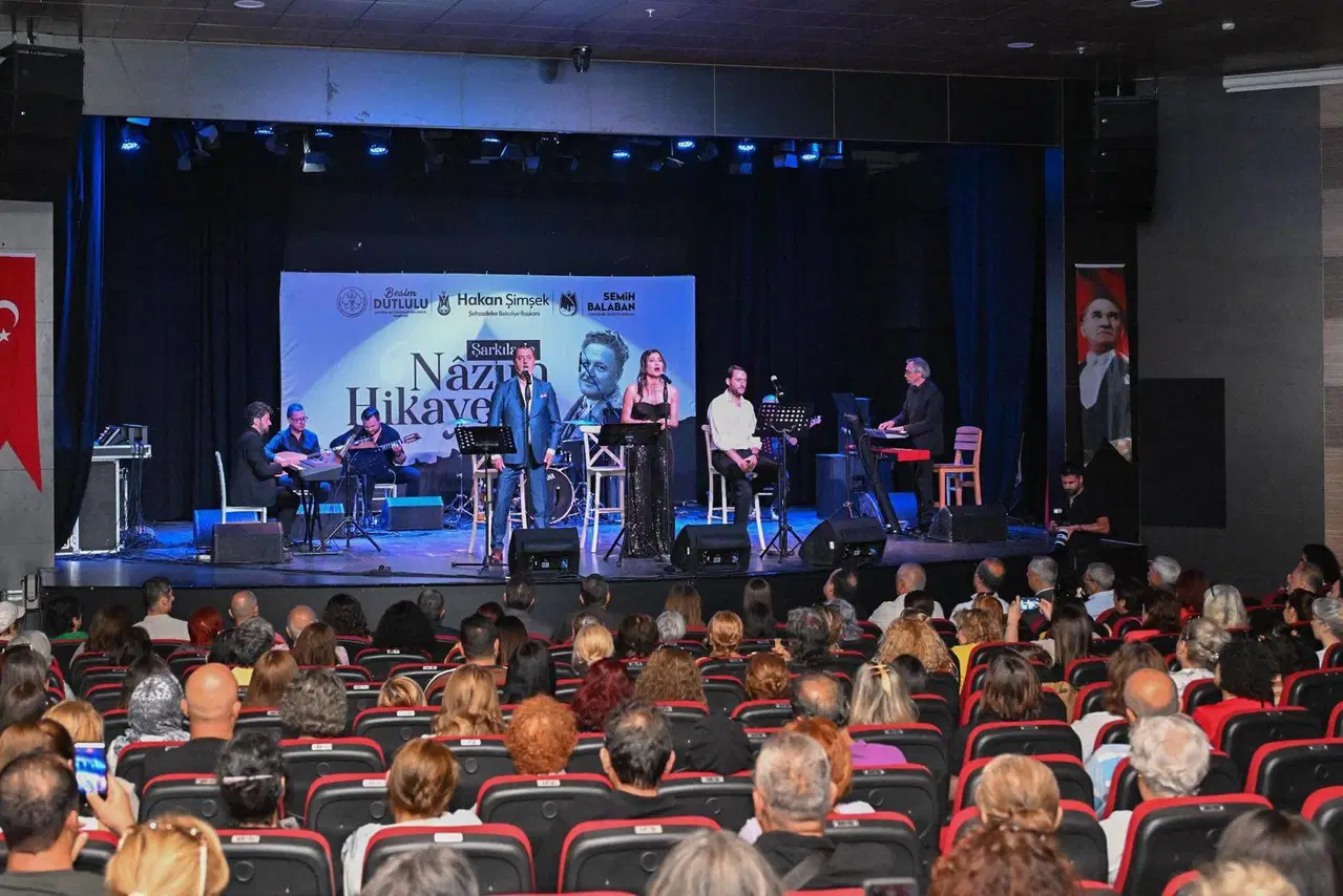 Manisa'da Nâzım Hikmet Şiir ve Şarkılarla Anıldı