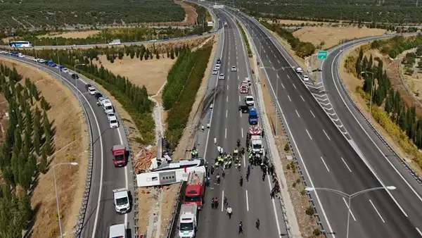 Manisa otobüs kazasında 13 yaralı taburcu edildi
