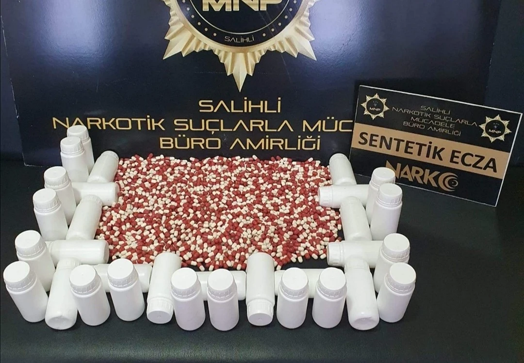 Manisa'da uyuşturucu operasyonu: 22 gözaltı