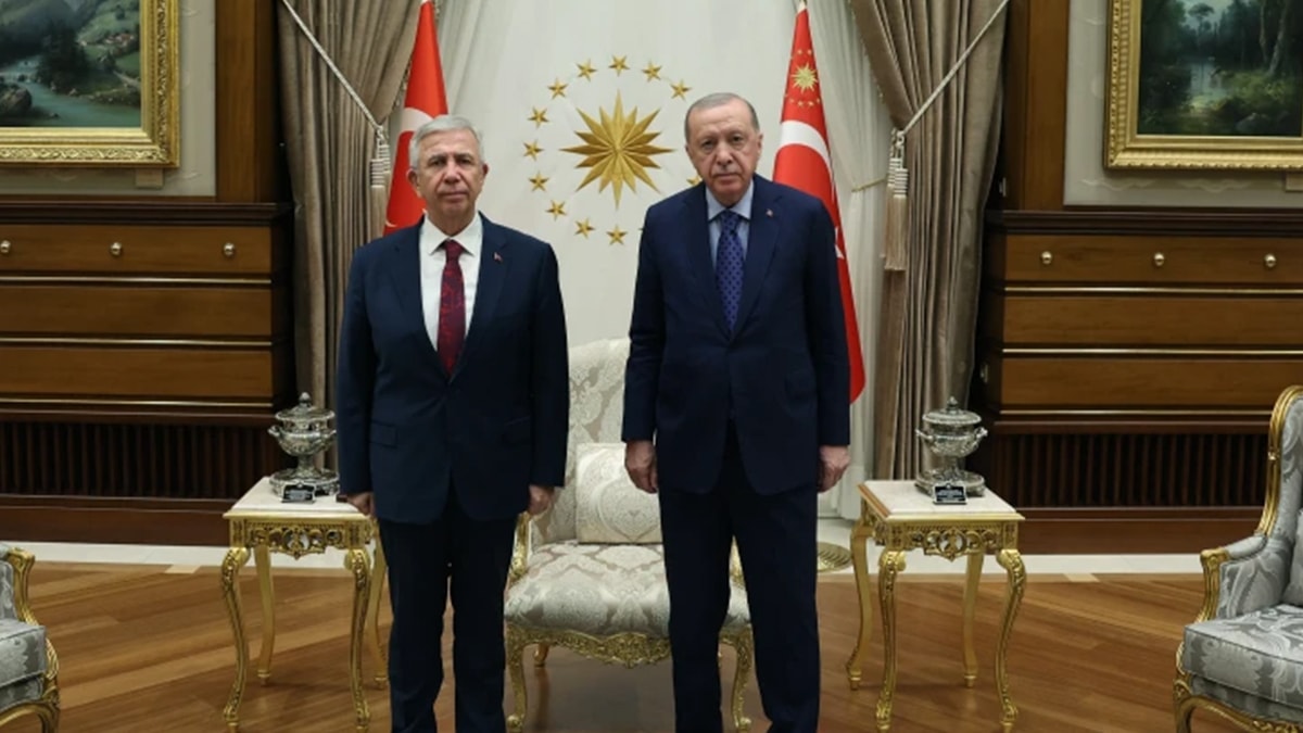 Mansur Yavaş'ın Saray Görüşmesi CHP'de Tartışma Yarattı