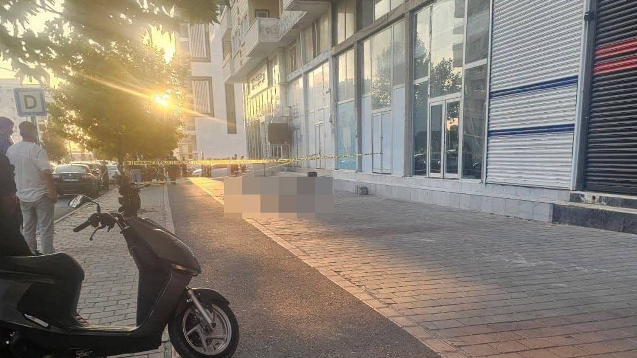Mardin'de Balkondan Düşen Kadın Hayatını Kaybetti: Eşi Gözaltında