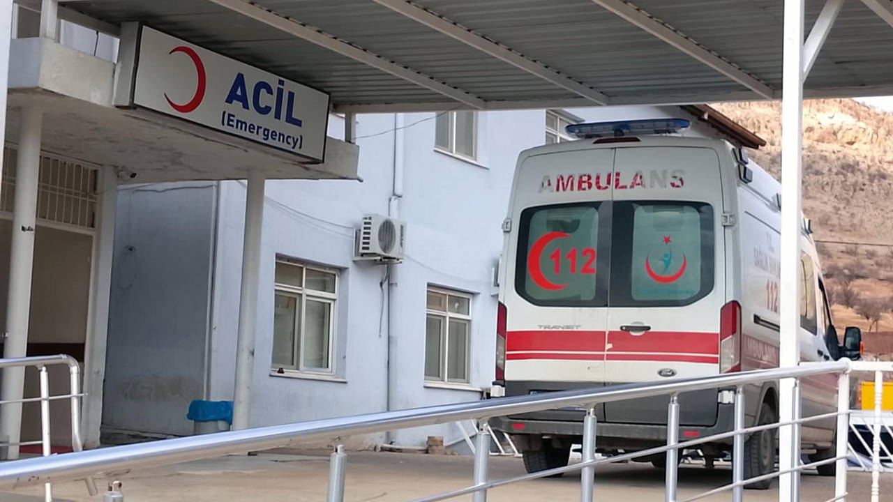 Mardin'de akraba aileler arasında silahlı kavga: 1'i çocuk 3 yaralı
