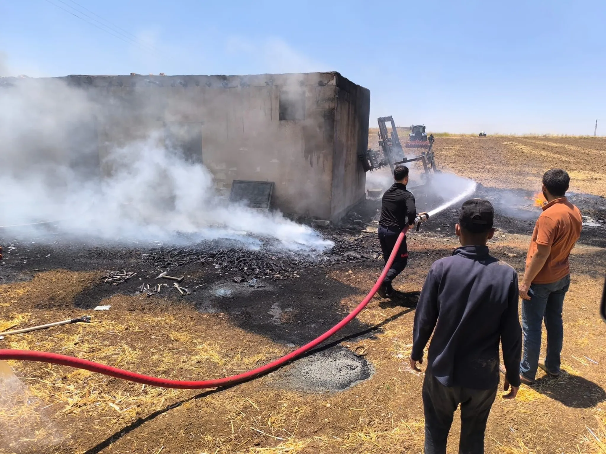 Mardin'in dört ilçesinde peş peşe yangın paniği: Alevler kontrol altına alındı