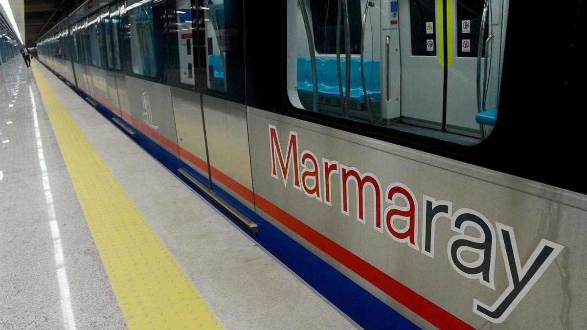 Marmaray Erenköy'de İntihar Girişimi: Seferler Tek Hatta Yapılıyor