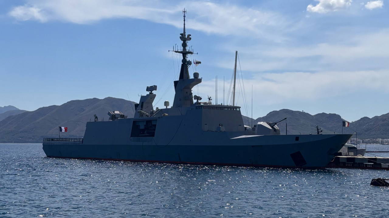 Marmaris'te NATO gemisini protesto eden Kızıl Partililere gözaltı