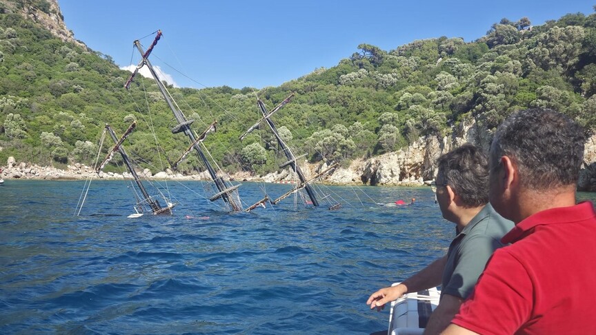 Marmaris'te tur teknesi battı: 148 kişi kurtarıldı