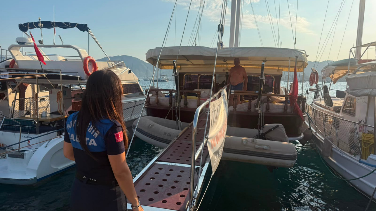 Marmaris Yat Limanı'nda çevre temizliği için ortak sorumluluk çağrısı