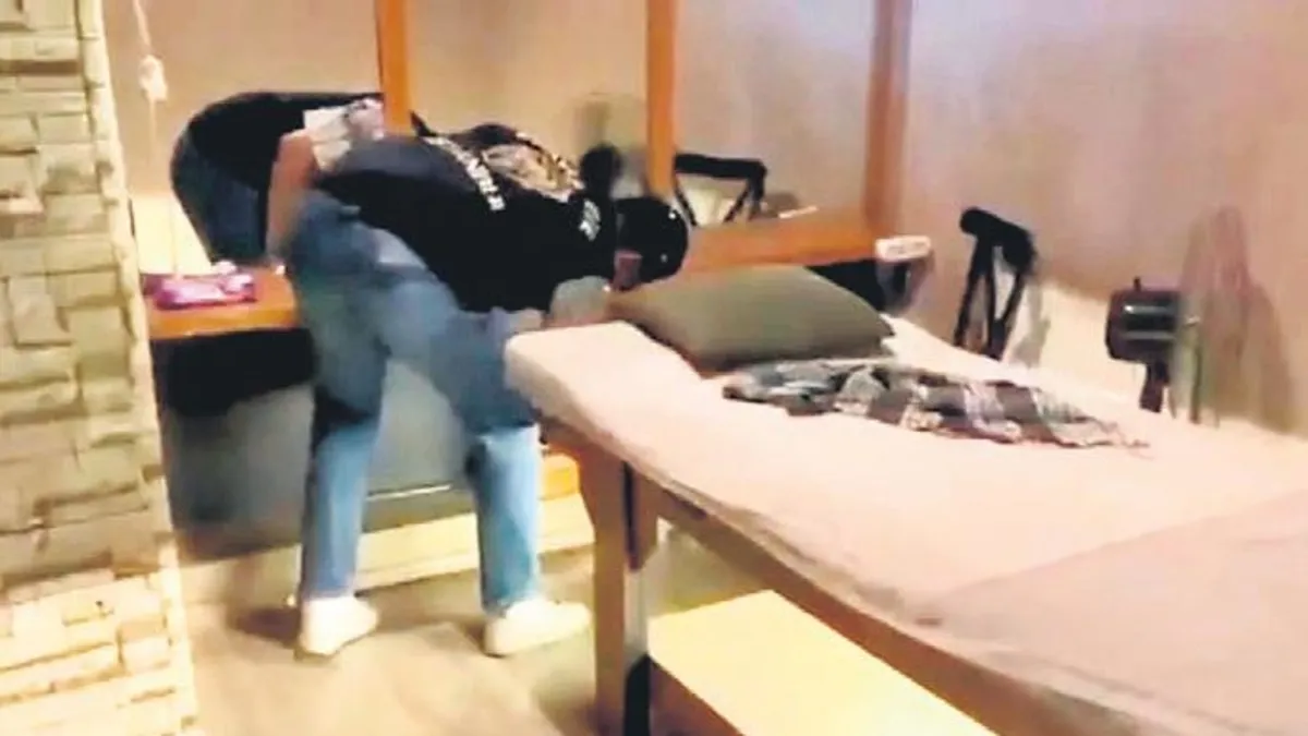 Masaj Salonlarına Fuhuş Operasyonu: 31 Gözaltı