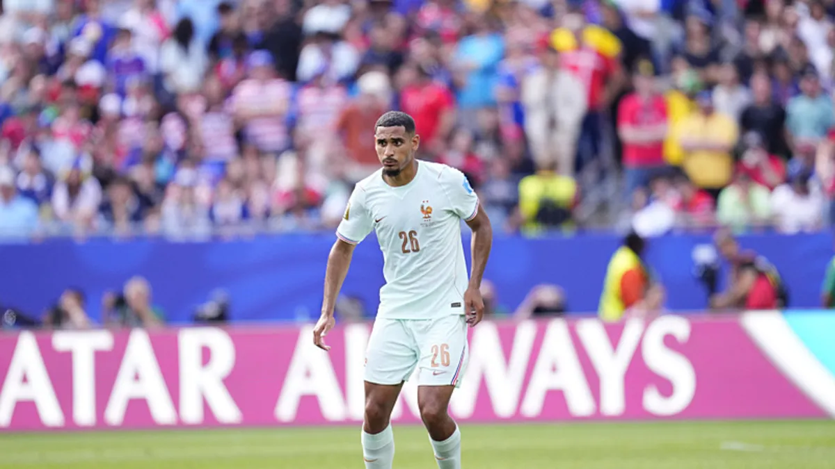 Maxence Lacroix Chelsea'ye Transfer Oluyor