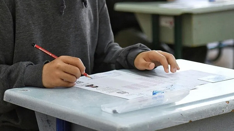 MEB merkezi sınavla öğrenci alacak okulların kriterlerini belirledi