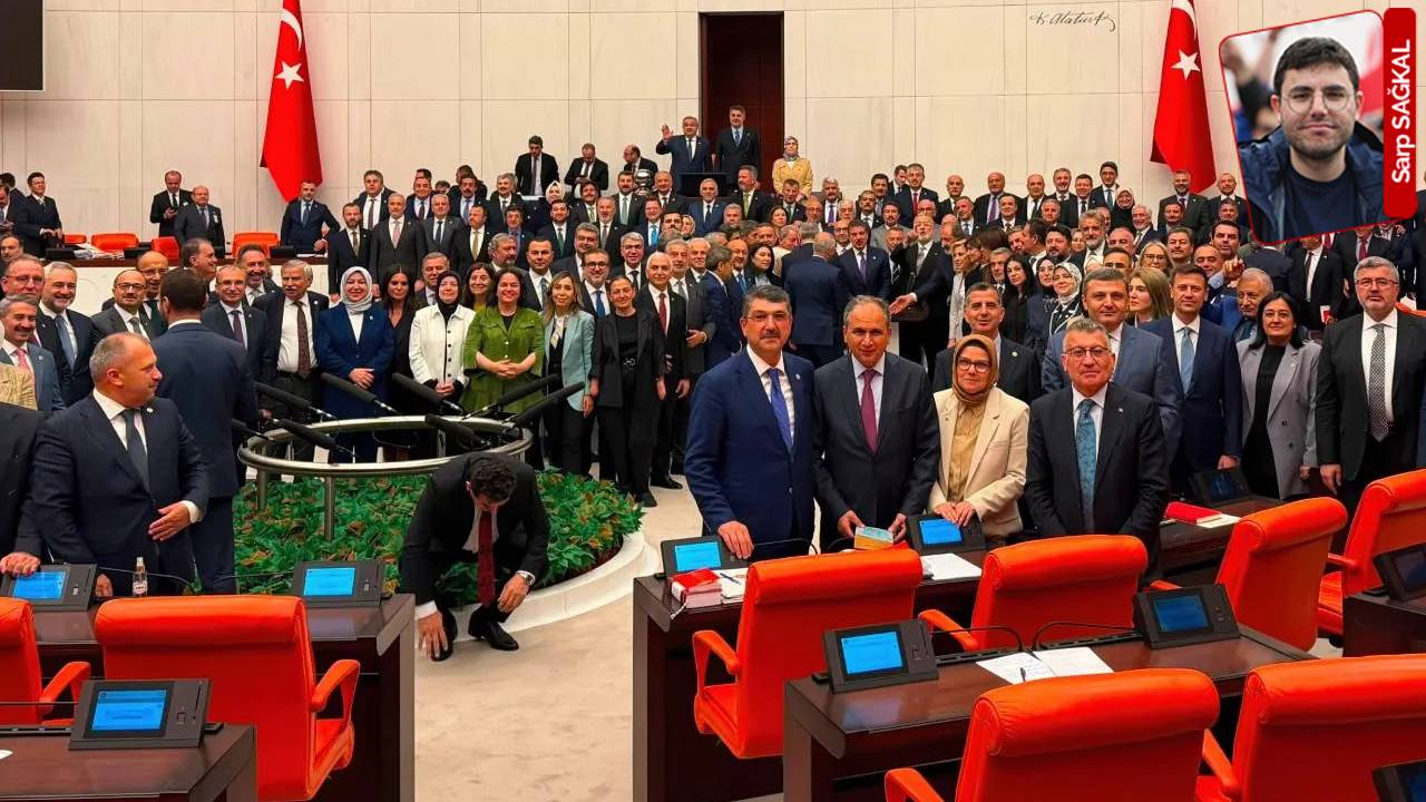 Meclis Çerçeve Yasa'yı 5 Günde Geçirdi, Demokratikleşme Yıllardır Raflarda