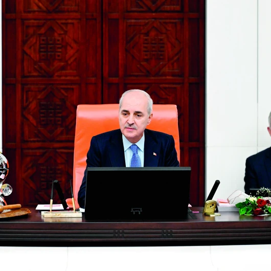 Meclis'e Dört Çağrı: Kurtulmuş'tan Yeni Anayasa ve Seçim Yasası Mesajı