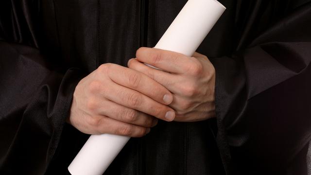 Meclis'e sunulan teklif: Sahte diplomaya 5 yıla kadar hapis