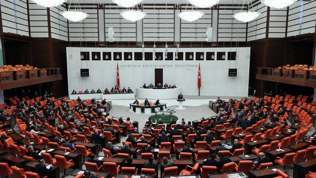 Meclis'te yoğun gündem: 12. Yargı Paketi ve TSK düzenlemesi görüşülecek