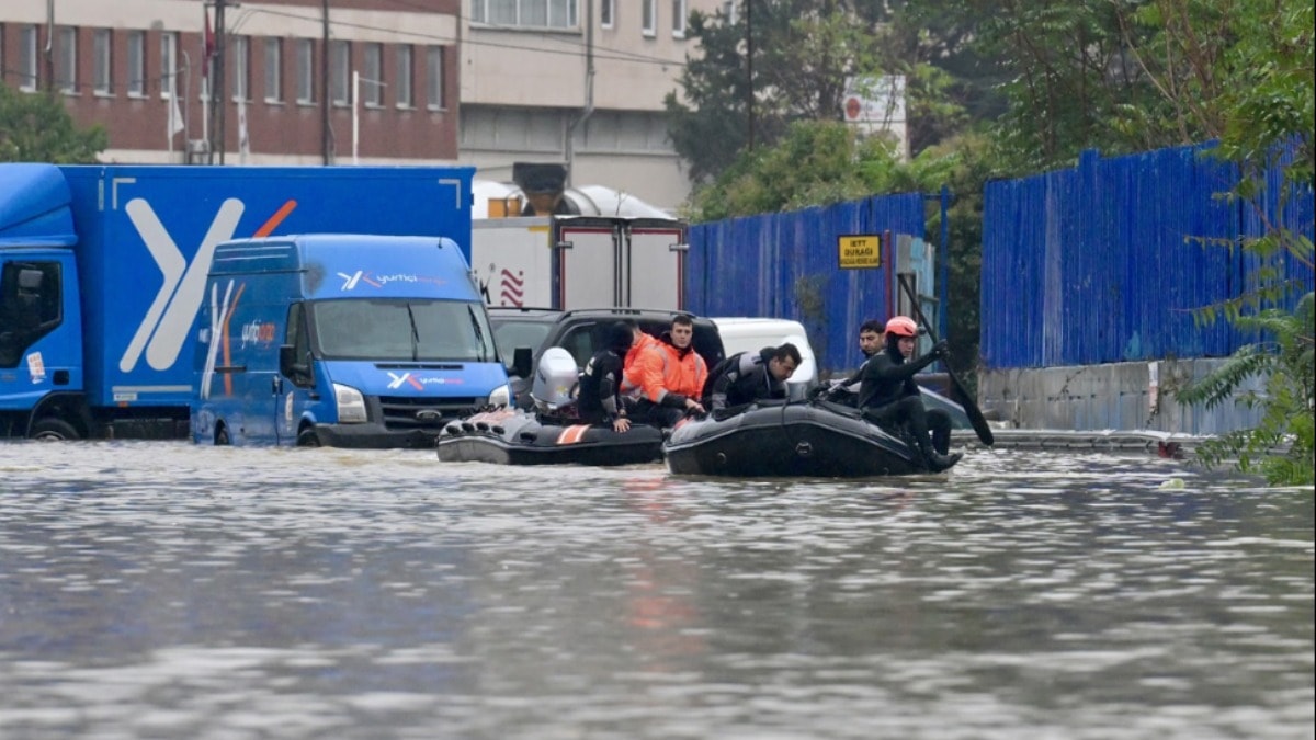 Megakentte sel felaketi: 5 ölü, 4 kayıp
