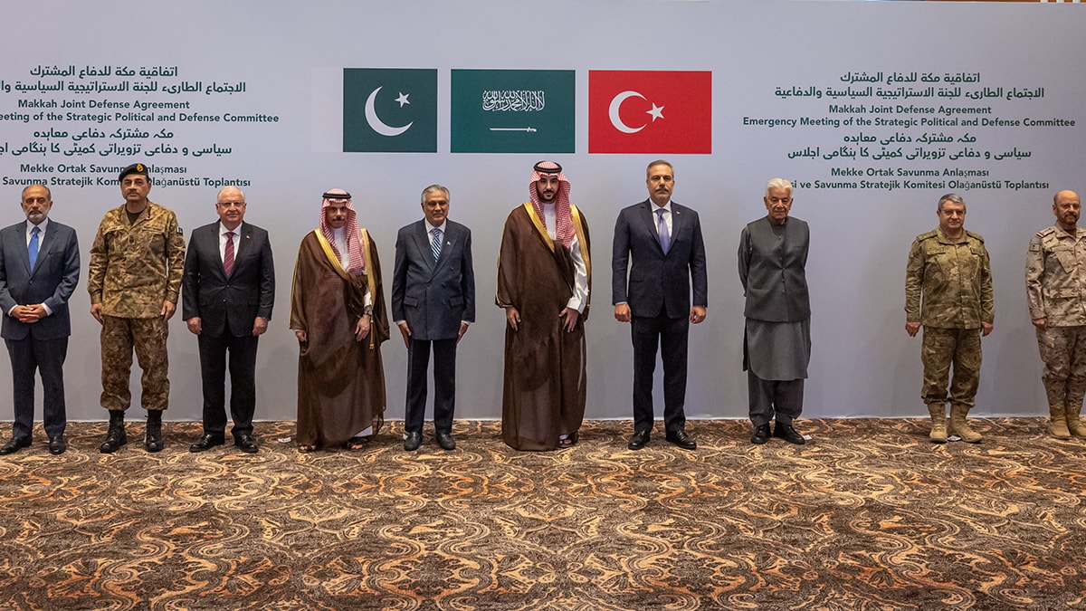 Mehmetçik’e Yemen Celbi: Türkiye, Pakistan ve Suudi Arabistan Askeri İşbirliğini Görüştü