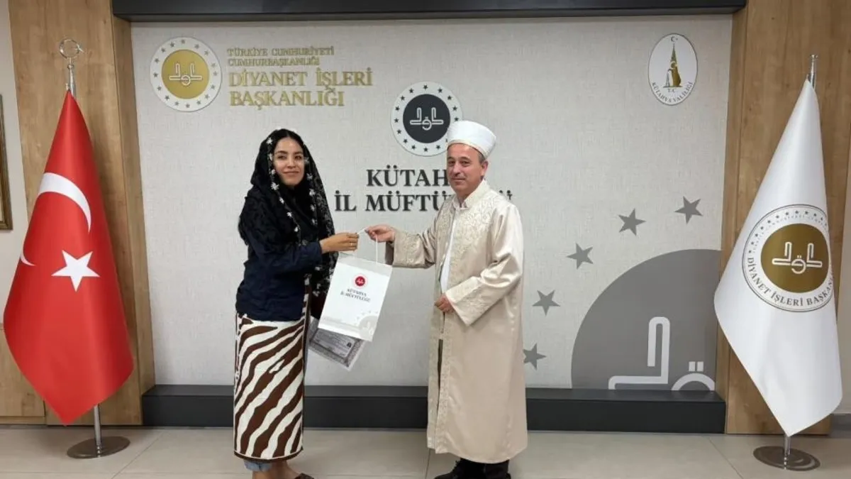 Meksikalı Rubi Kütahya'da Müslüman oldu