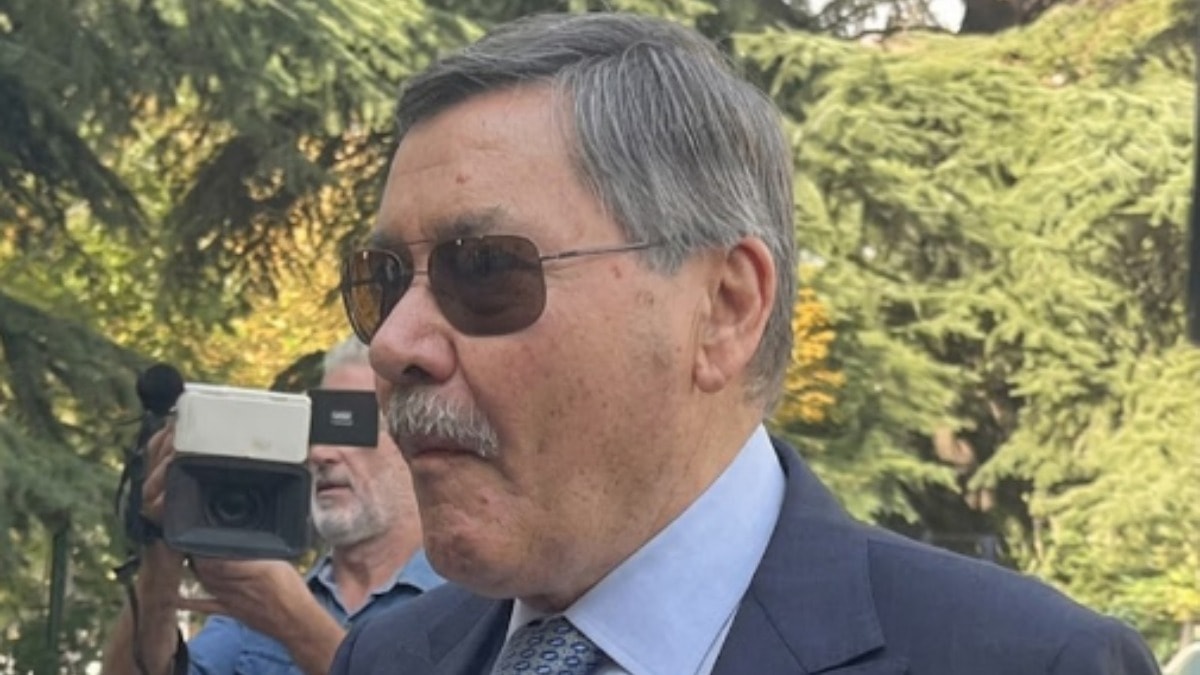 Melih Gökçek: Sanatı Kullanıp Parsel Satarak Milyarları Batırdı İddiası