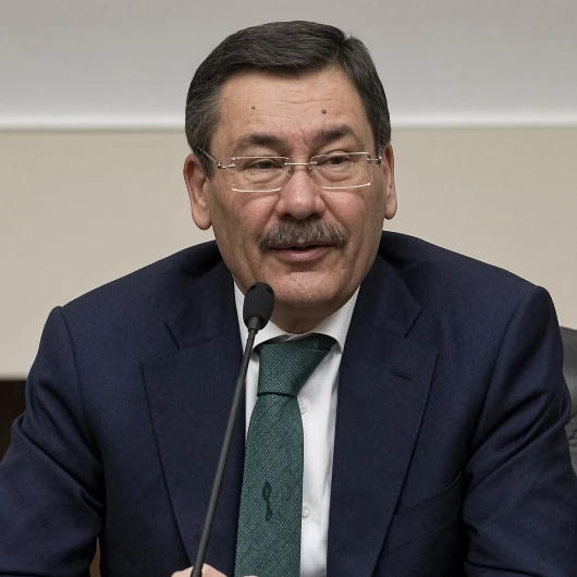 Melih Gökçek’ten İlk Açıklama: 'Kendimi Türk Adaletine Teslim Ediyorum