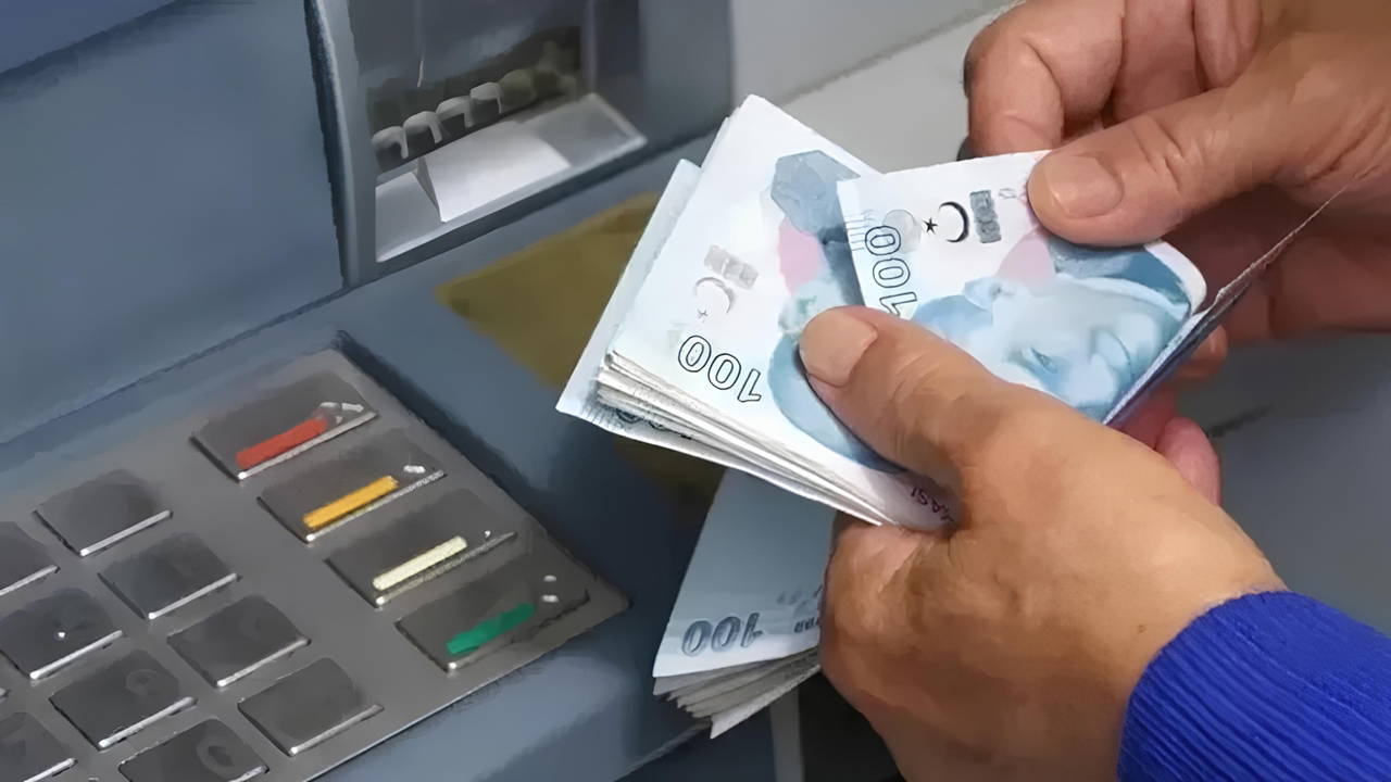 Memur ve Emekli Maaşında 4 Zam Senaryosu: Gözler Yıl Sonu Enflasyonunda