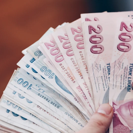 Memurların fazla mesai ücreti 19,85 TL'ye yükseldi