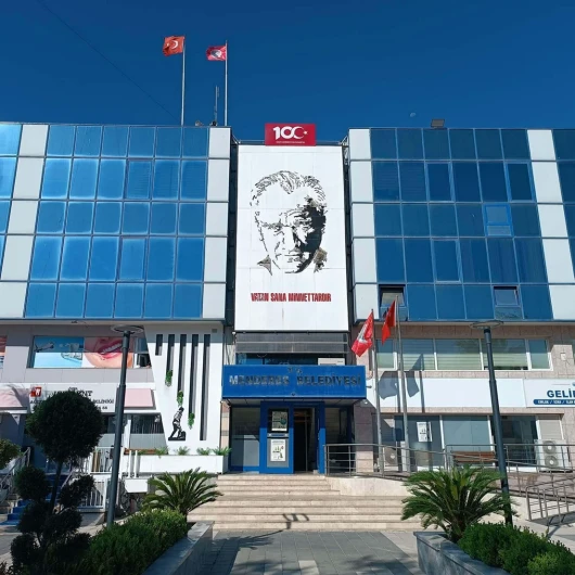 Menderes Belediyesi Soruşturmasında 7 Tutuklama