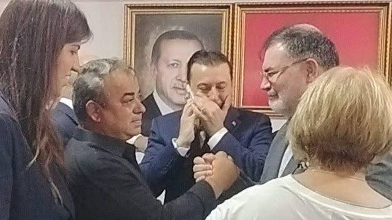 Menderes'te CHP-AKP İşbirliği Fotoğraf Karesinde