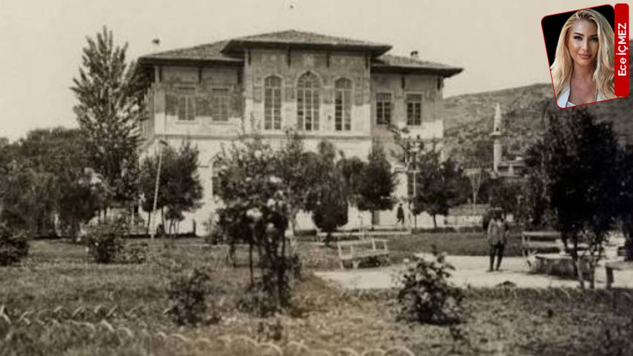 Menteşe'de Tarihi Belediye Binası Vakıf Tapusuna Geçti