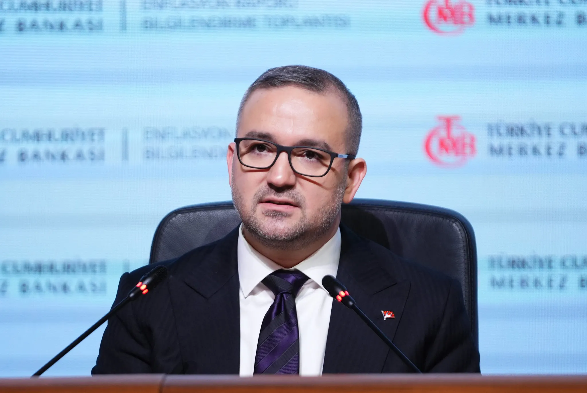 Merkez Bankası faizi yüzde 37'de sabit tuttu, sıkı duruş sinyali verdi