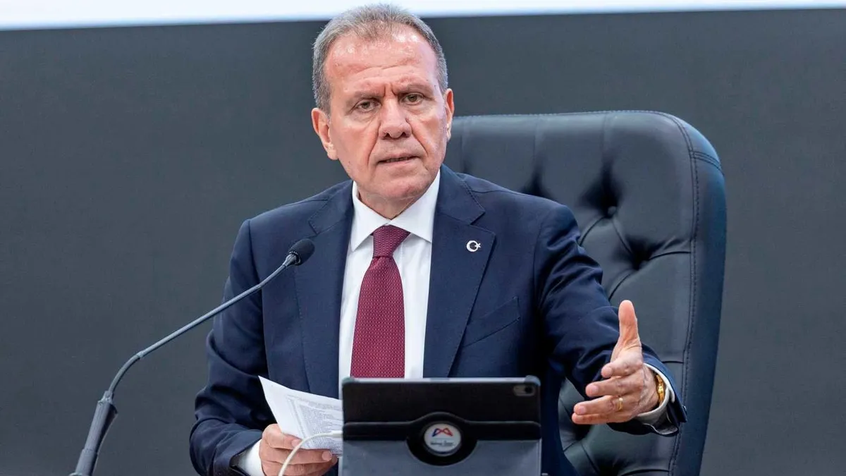 Mersin Büyükşehir Belediye Başkanı Vahap Seçer Gözaltına Alındı