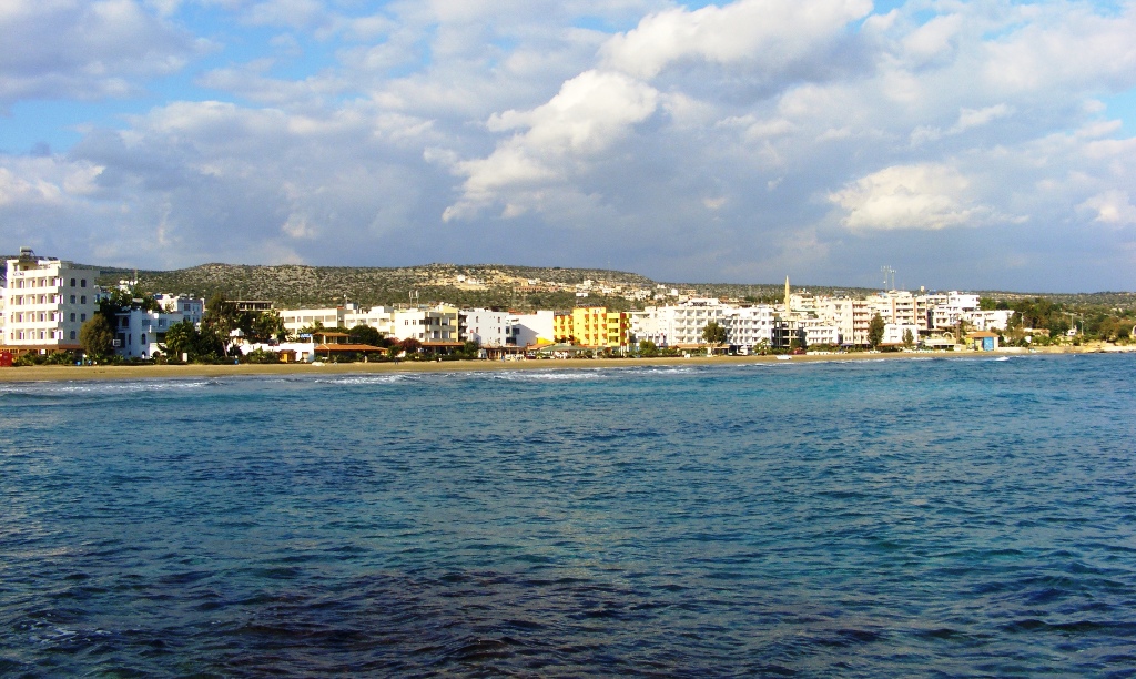 Mersin'de denizde kaybolan kişi için arama çalışmaları 2. gününde
