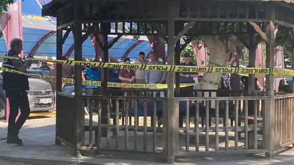 Mersin Erdemli'de Parkta Şüpheli Ölüm: Cansız Beden Bulundu
