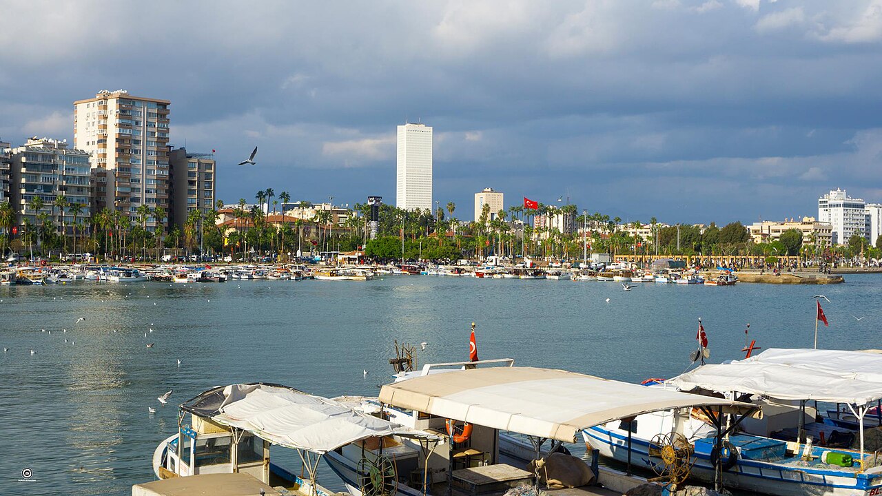 Mersin'de Markette Çocuğu Darbeden Şüpheli Tutuklandı
