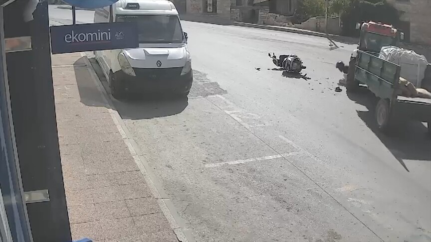 Mersin Mut'ta Motosiklet-Traktör Kazası Kamerada