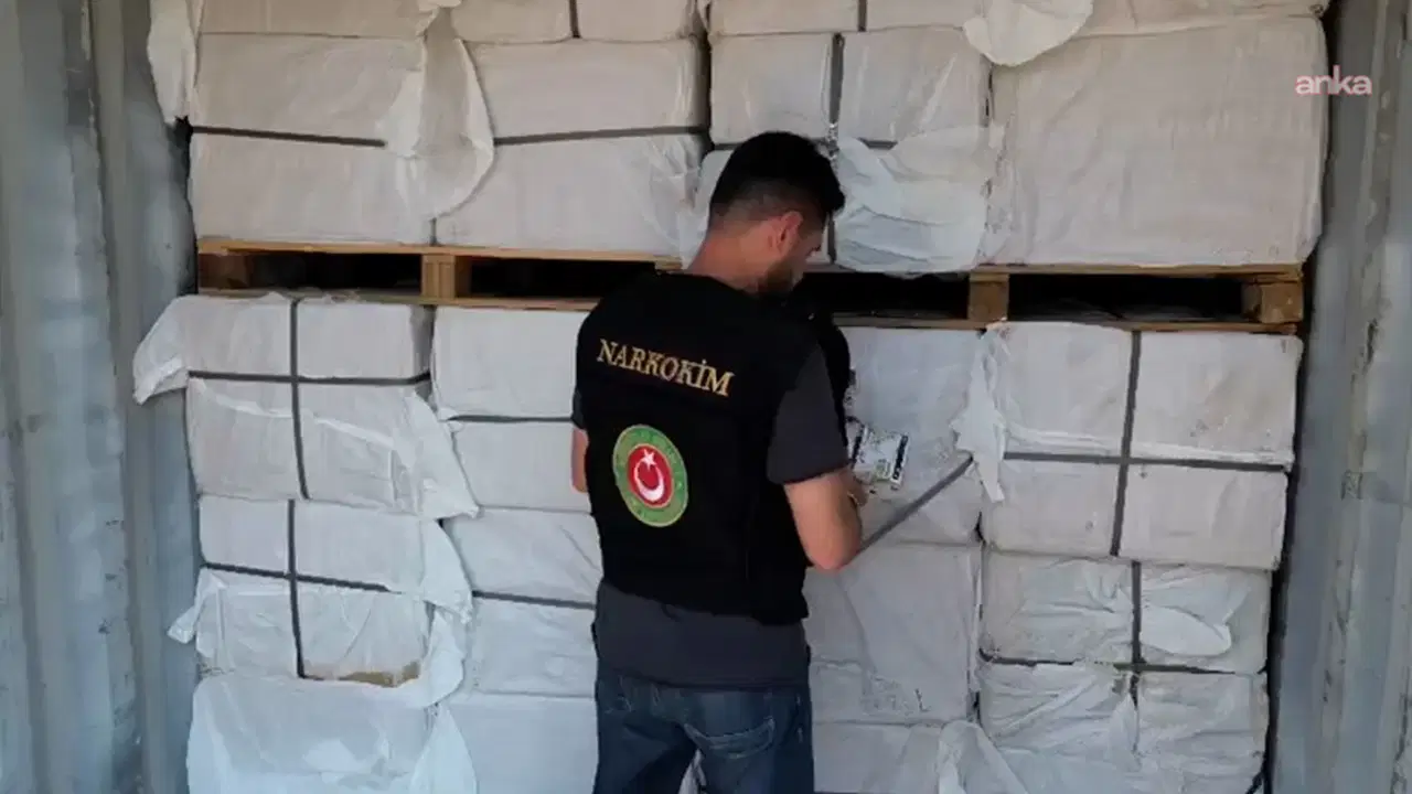 Mersin'de 3 ayrı operasyonda 1 ton 716,5 kilogram pregabalin ele geçirildi