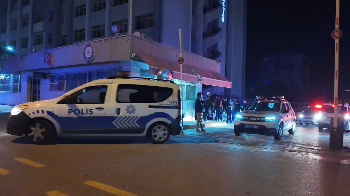 Mersin'de İş Vaadiyle Dolandırıcılık Operasyonu: 7 Tutuklama