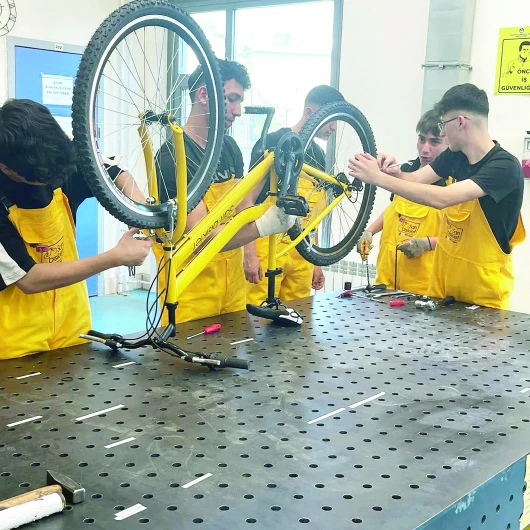 Meslek lisesi mezunlarına yurt dışından iş teklifleri yağıyor