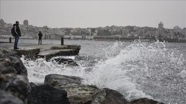 Meteoroloji 8 İl İçin Kuvvetli Rüzgar ve Fırtına Uyarısı