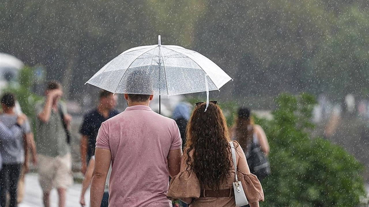 Meteoroloji 8 İl İçin Gök Gürültülü Sağanak Uyarısı Verdi