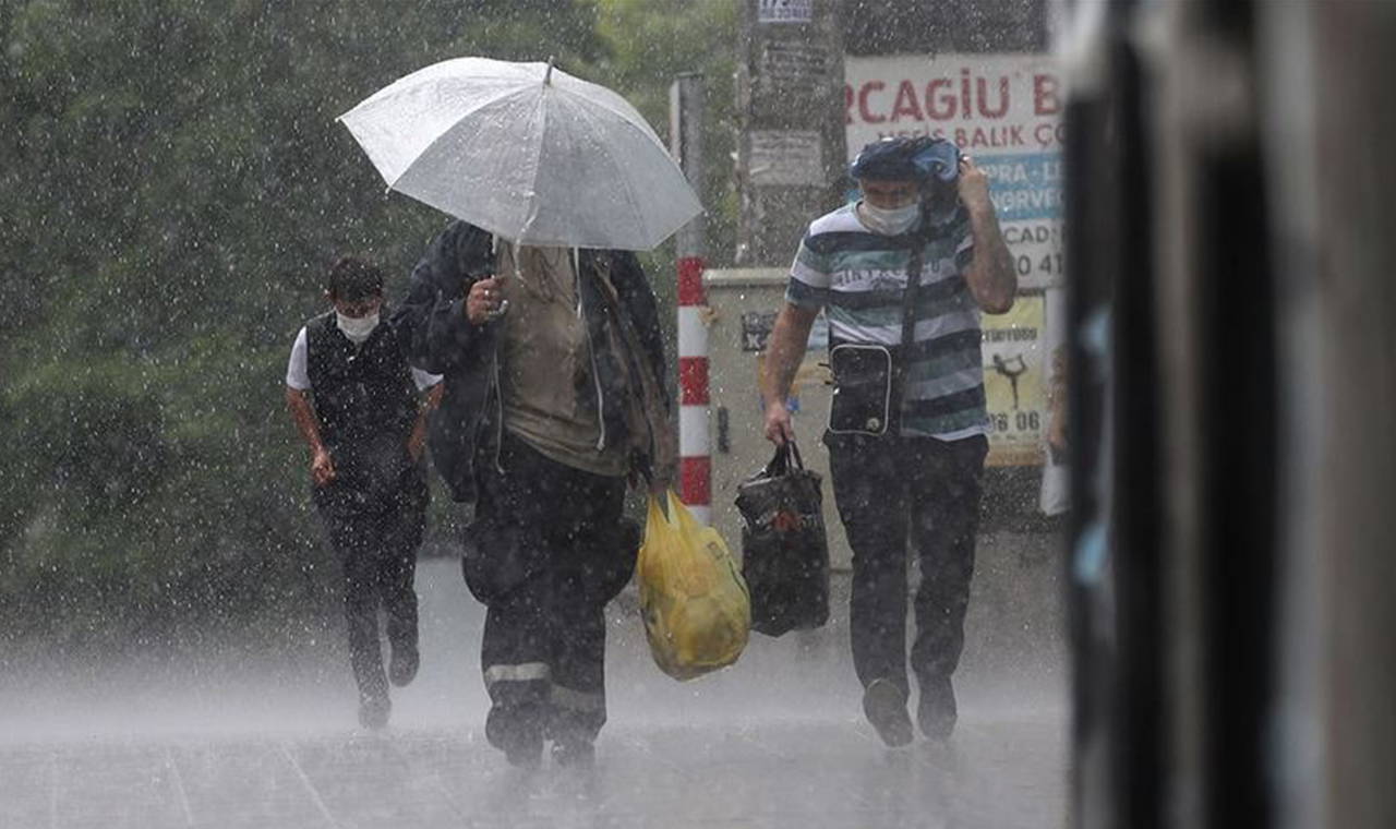Meteoroloji'den Adana ve Mersin İçin Kuvvetli Yağış Alarmı