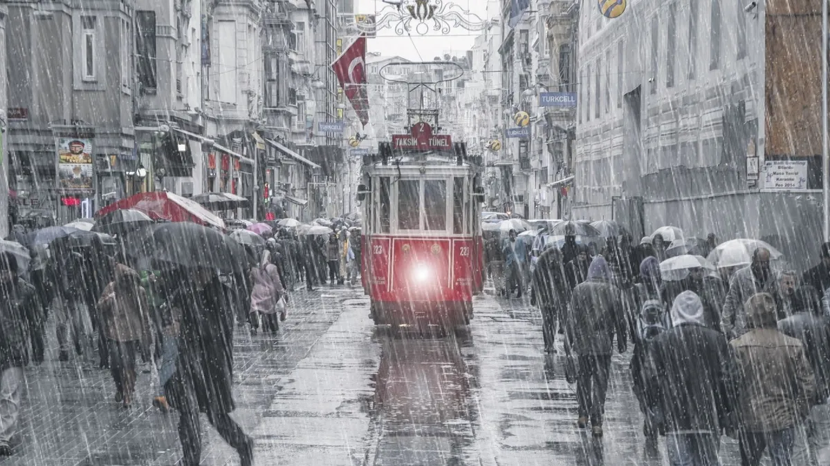 Meteoroloji'den çifte uyarı: Güney sahil kavurucu sıcak, kuzeyde yağış alarmı