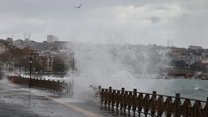 Meteoroloji'den Kuvvetli Rüzgar Uyarısı: Batı Karadeniz Dikkat
